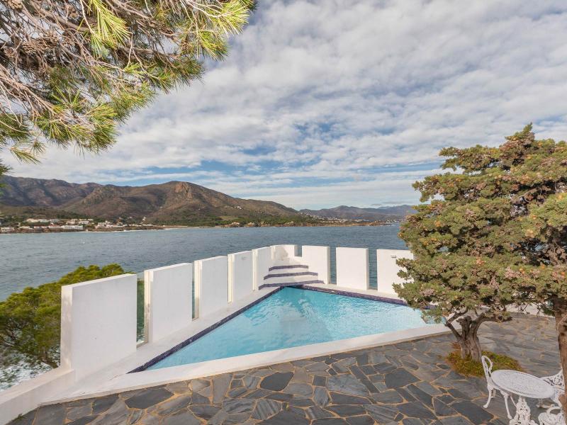 Rare Hilltop Villa with 360° Views , Costa Brava 