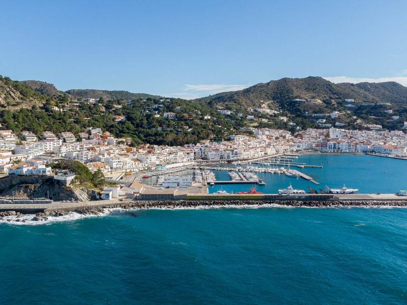 Rare Hilltop Villa with 360° Views , Costa Brava 