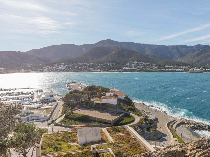 Rare Hilltop Villa with 360° Views , Costa Brava 