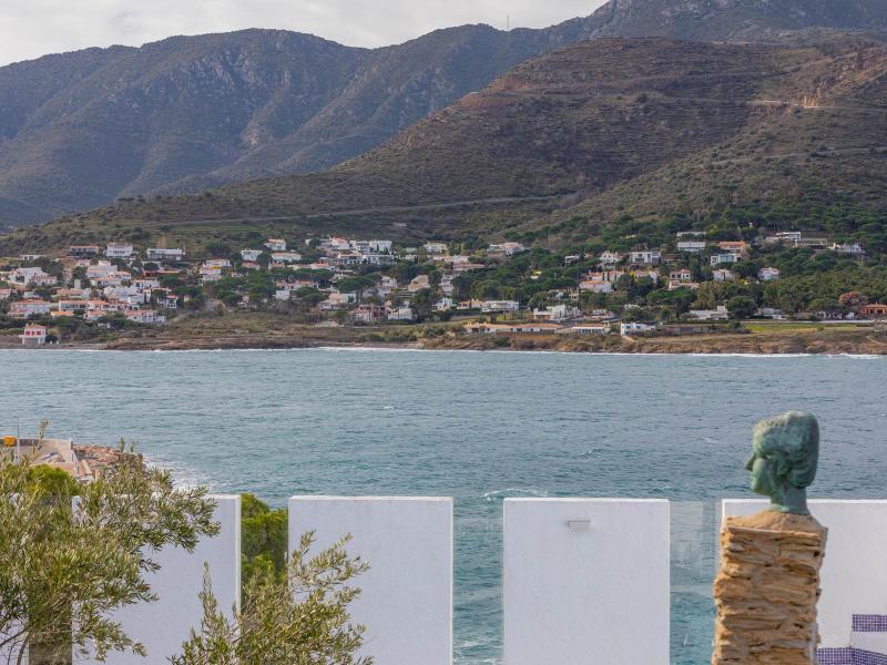 Rare Hilltop Villa with 360° Views , Costa Brava 