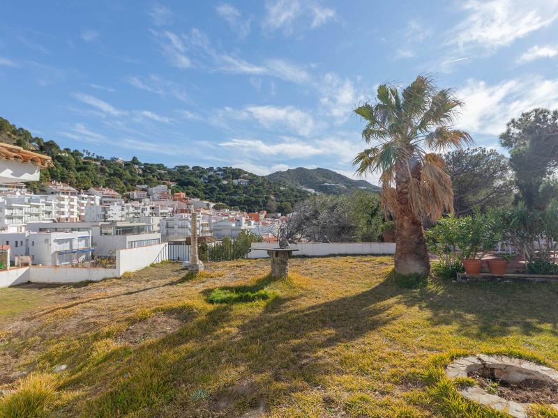 Rare Hilltop Villa with 360° Views , Costa Brava 