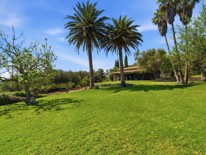 Rustic Finca for Sale in Son Macià, Mallorca , Manacor 