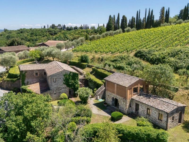 Wineries for sale for sale in Siena - Castelnuovo Berardenga , Tuscany 