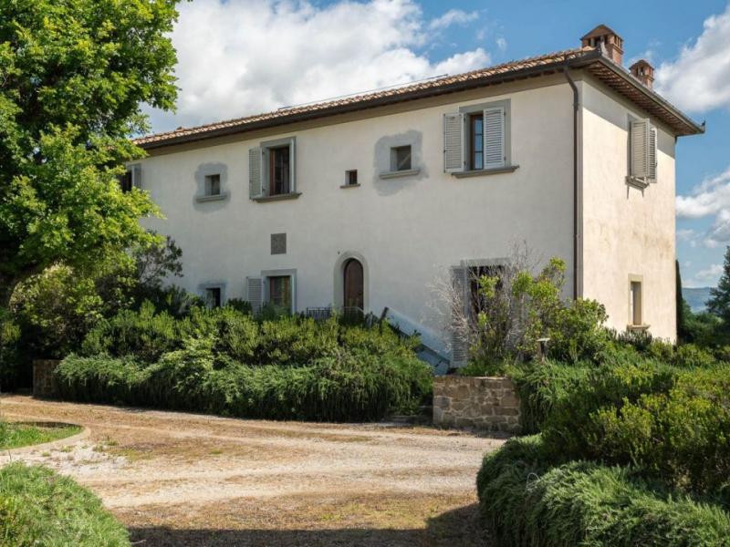 Houses for sale in Arezzo - Cortona , 
