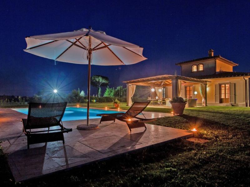Houses for sale in Arezzo - Cortona , 