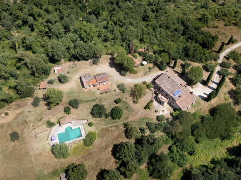 Borgo/Hamlet for sale for sale in Perugia - Piegaro , Umbria 
