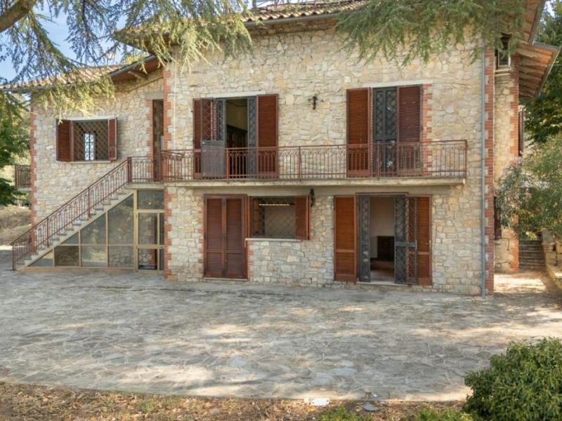 Detached House for sale for sale in Arezzo - Cortona , Tuscany 