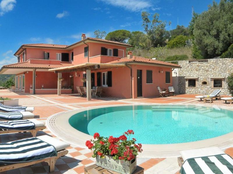 Elegant Sea View Villa with Pool , Tuscany 