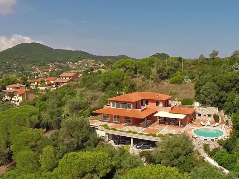 Elegant Sea View Villa with Pool , Tuscany 
