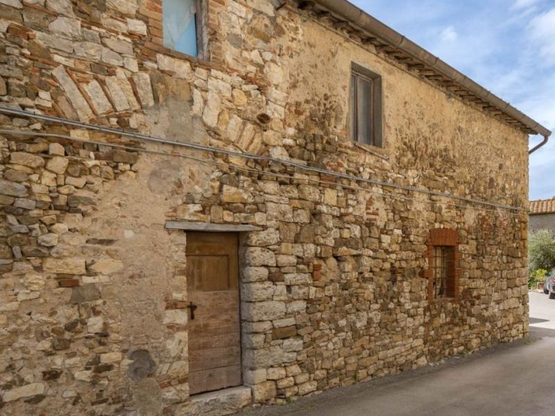 30-Acre Chianti Classico Winery and Vineyards for Sale , Tuscany 