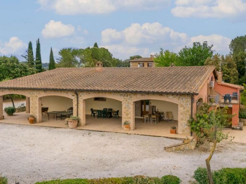 Historic Stone Villa for Sale in San Quirico d’Orcia, Tuscany , Tuscany 