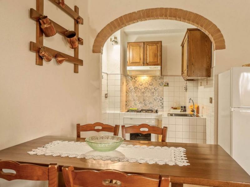Historic Stone Villa for Sale in San Quirico d’Orcia, Tuscany , Tuscany 
