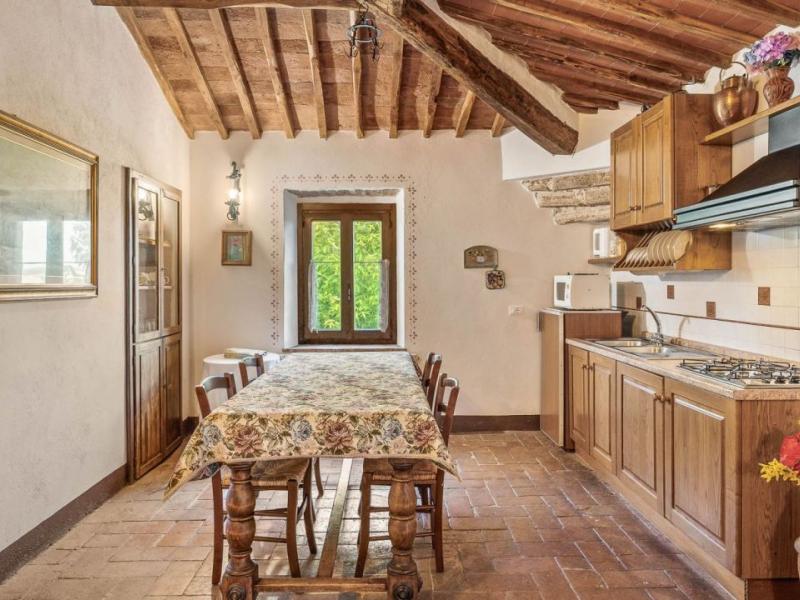 Prestigious Tuscan Estate for Sale Near Montalcino, Italy , Tuscany 