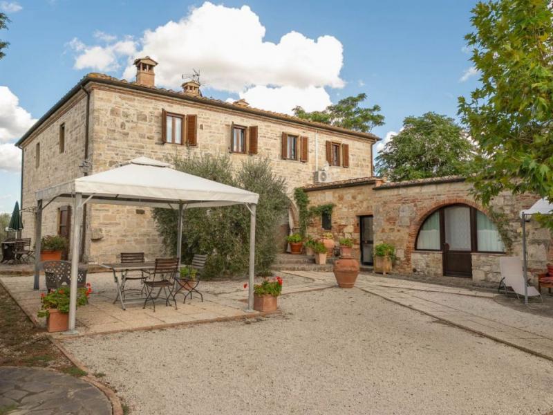 Prestigious Tuscan Estate for Sale Near Montalcino, Italy , Tuscany 