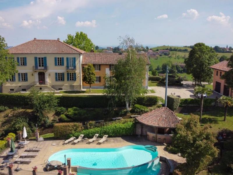Historic Mansion with Prestigious Winery for Sale , 