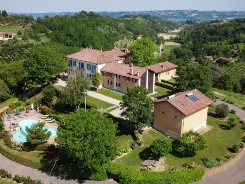 Historic Mansion with Prestigious Winery for Sale , 