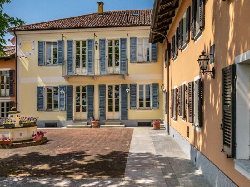 Historic Mansion with Prestigious Winery for Sale , 