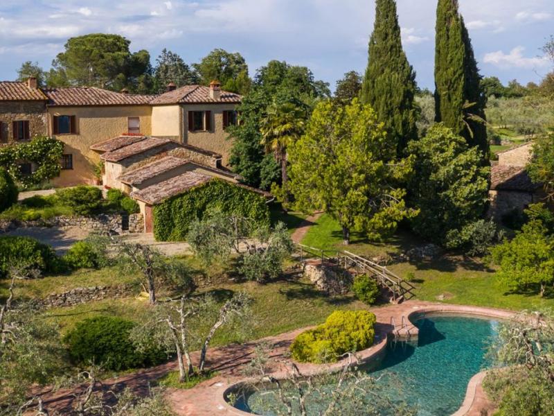 1700s Country Mansion with Pool, Spa & Guest Cottages , Tuscany 