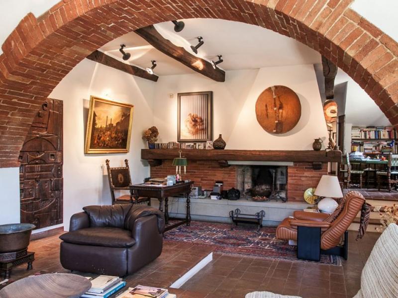 1700s Country Mansion with Pool, Spa & Guest Cottages , Tuscany 