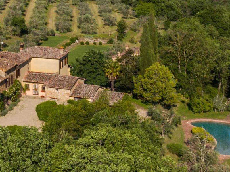 1700s Country Mansion with Pool, Spa & Guest Cottages , Tuscany 