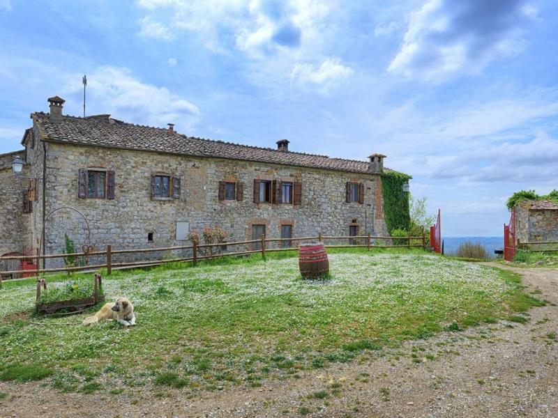 Tuscan Equestrian Estate with Farmhouse , Tuscany 