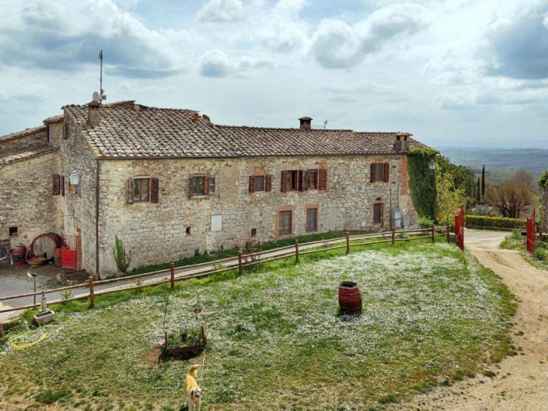 Tuscan Equestrian Estate with Farmhouse , Tuscany 