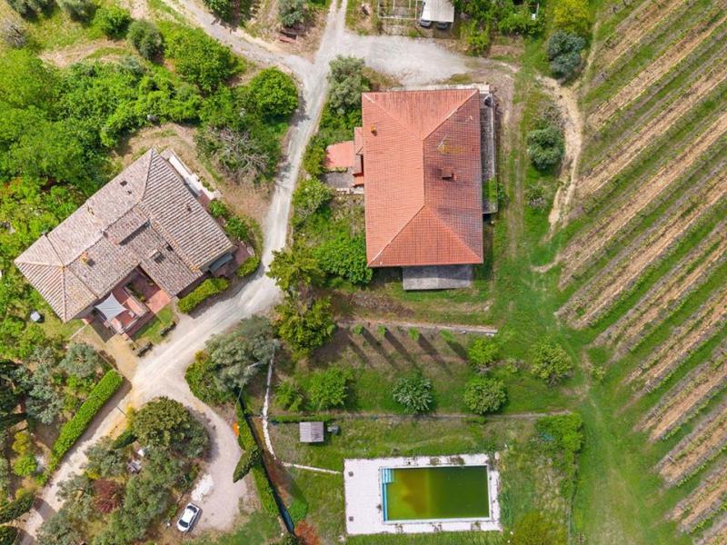 Winery Estate with Pool and Views of San Gimignano for Sale in Tuscany , Tuscany 