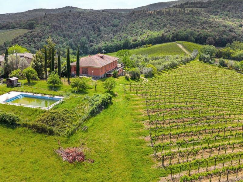 Winery Estate with Pool and Views of San Gimignano for Sale in Tuscany , Tuscany 