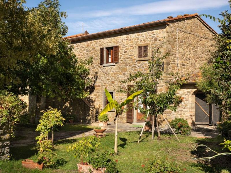 Restored Stone Country House with Pool and Olive Grove for Sale Near Cortona , Tuscany 