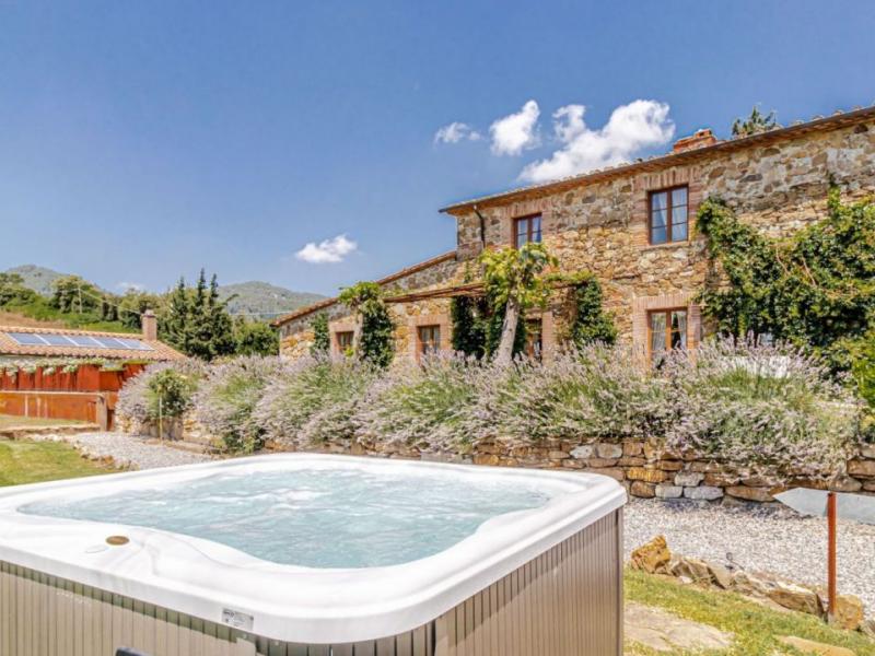 Country House/Farmhouse for sale for sale in Pisa - Montecatini Val di Cecina , 