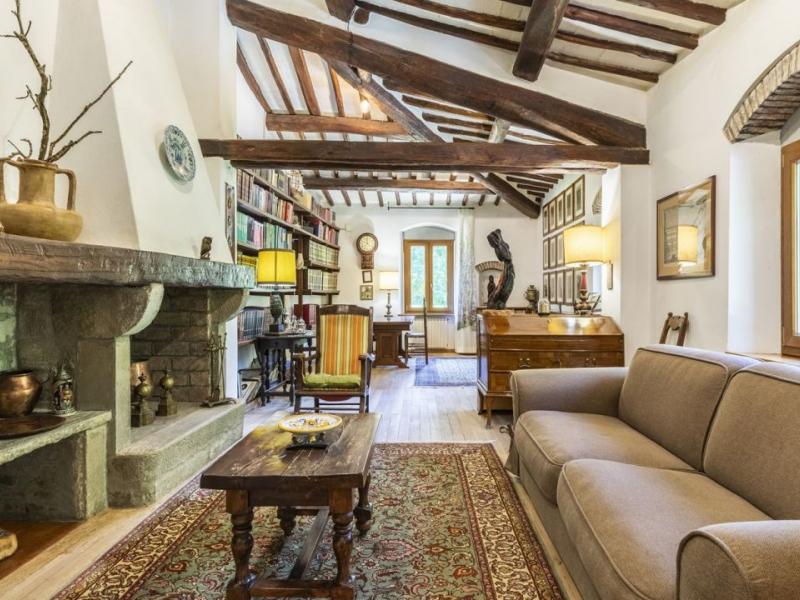 Historic Chianti Country House with Pool and Guest Accommodation , Tuscany 