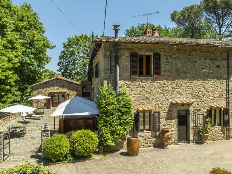 Historic Chianti Country House with Pool and Guest Accommodation , Tuscany 