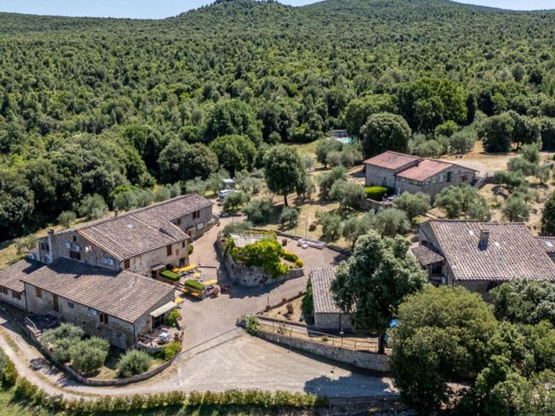 Exclusive Tuscan Hamlet with Hospitality Business , Tuscany 