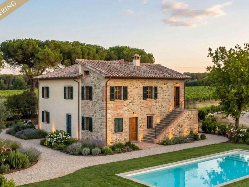 Country House/Farmhouse for sale for sale in Arezzo - Cortona , 