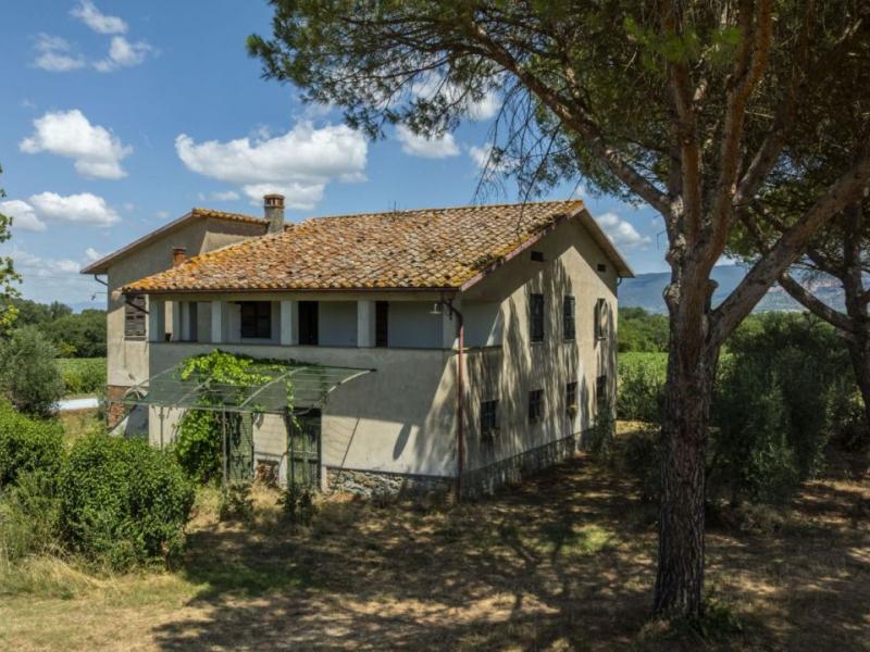 Country House/Farmhouse for sale for sale in Arezzo - Cortona , 