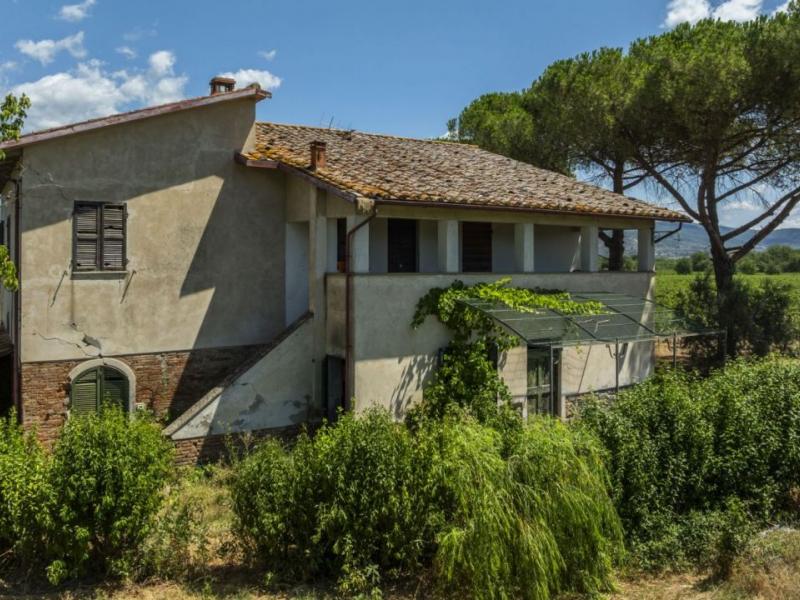 Country House/Farmhouse for sale for sale in Arezzo - Cortona , 