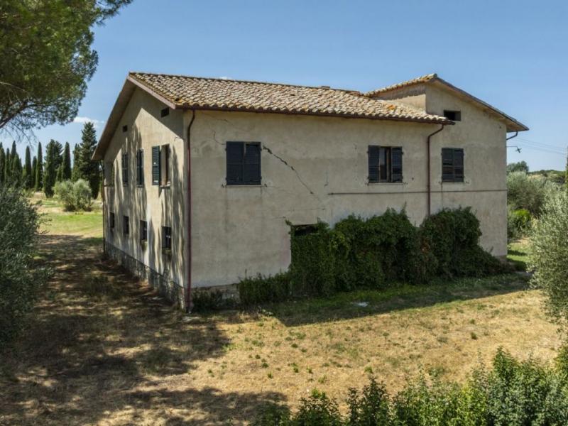 Country House/Farmhouse for sale for sale in Arezzo - Cortona , 