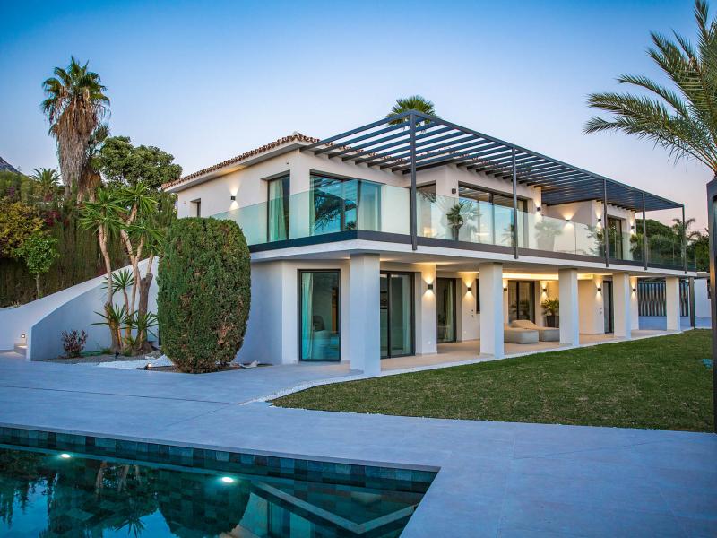 5 Bedrooms Villa for sale in Marbella Golden Mile Marbella , Marbella 