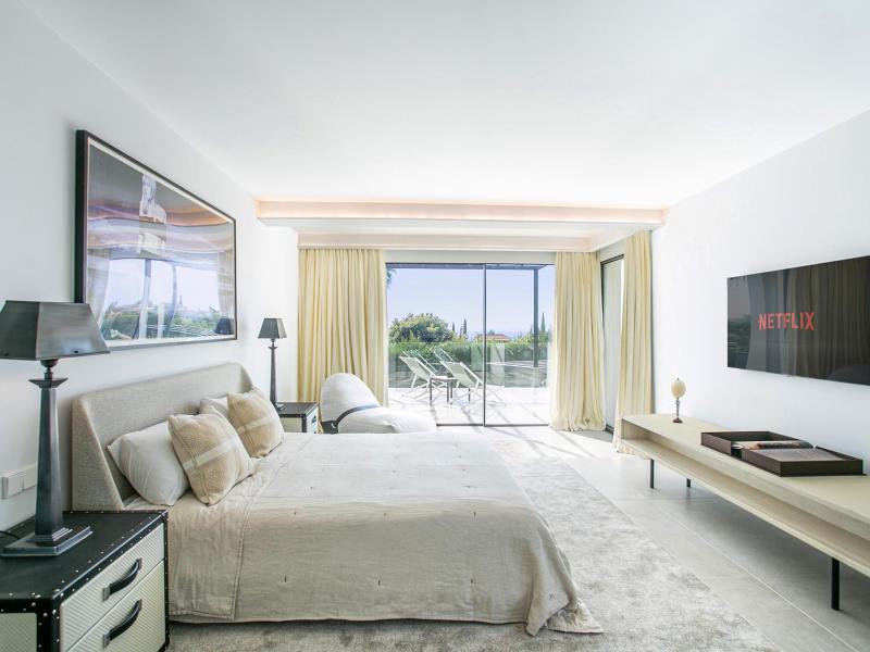 5 Bedrooms Villa for sale in Marbella Golden Mile Marbella , Marbella 