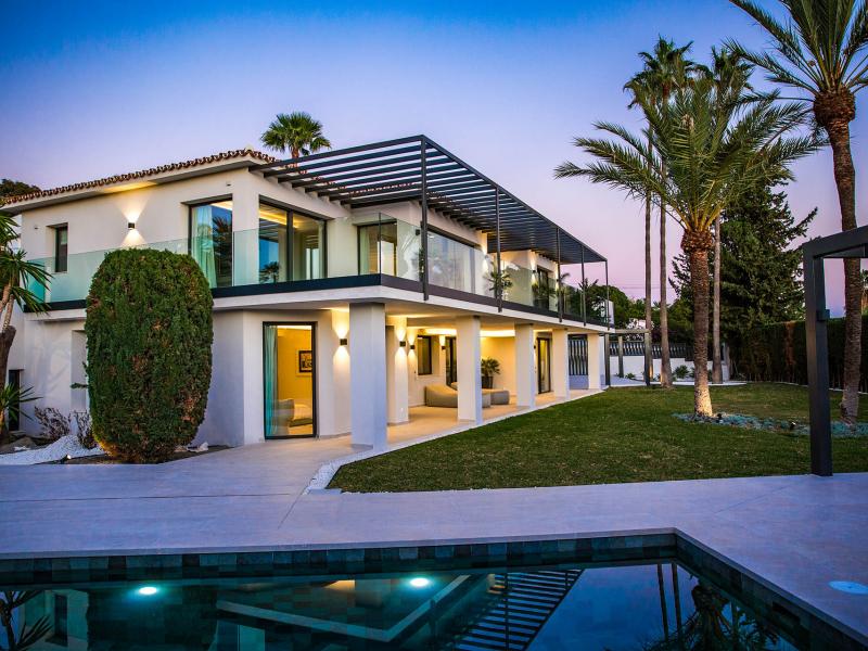 5 Bedrooms Villa for sale in Marbella Golden Mile Marbella , Marbella 
