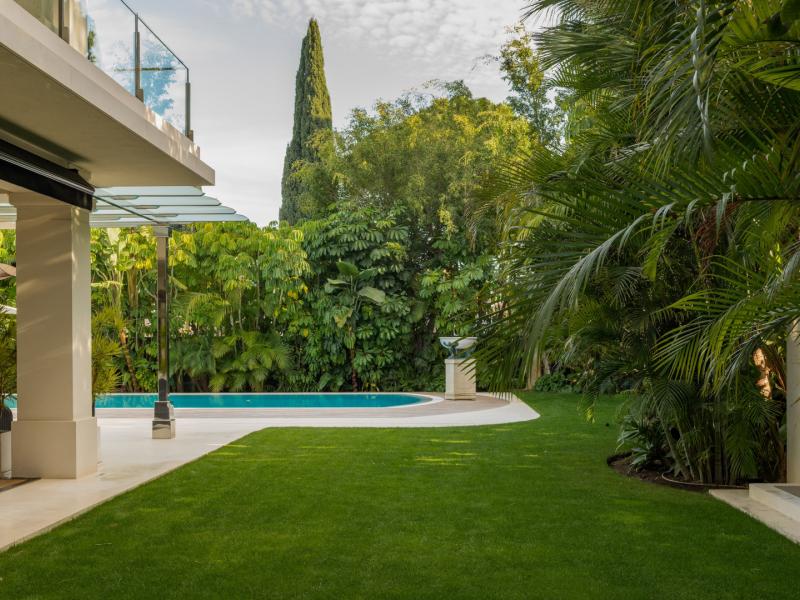 8 Bedrooms Villa for sale in Marbella Golden Mile Marbella , Marbella 