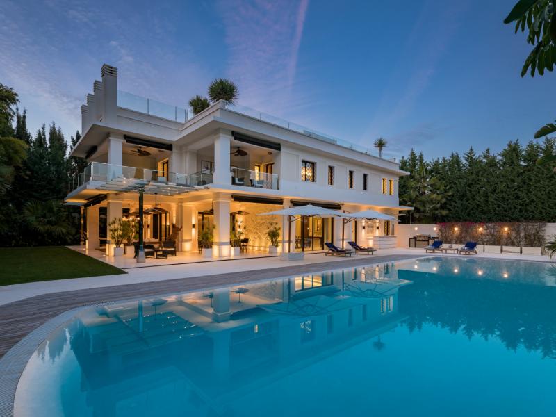 8 Bedrooms Villa for sale in Marbella Golden Mile Marbella , Marbella 