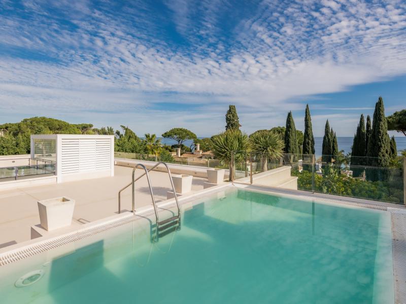 8 Bedrooms Villa for sale in Marbella Golden Mile Marbella , Marbella 