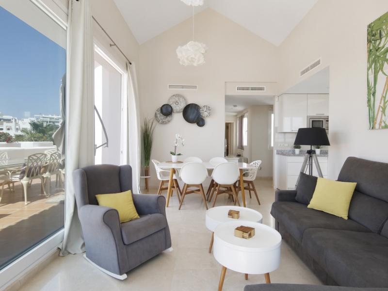 2 Bedroom Penthouse for sale in Casares Pueblo Casares , Casares 