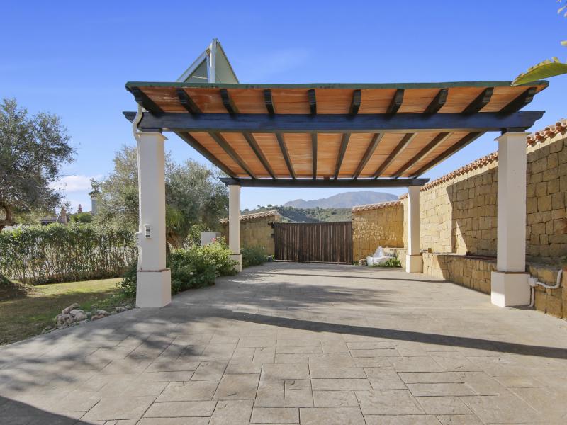 4 Bedroom Villa for sale in Estepona East Estepona , Estepona 