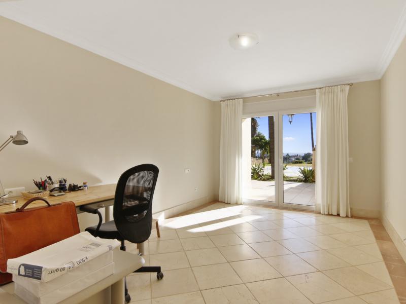 4 Bedroom Villa for sale in Estepona East Estepona , Estepona 