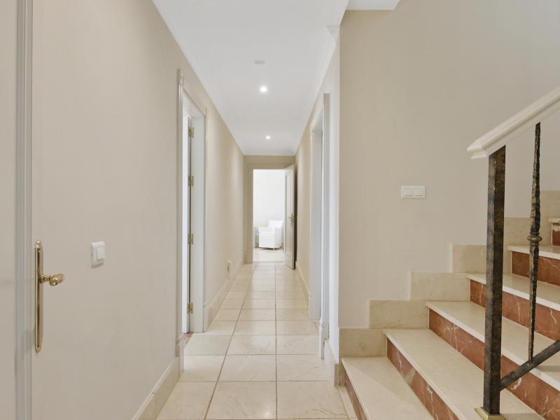 4 Bedroom Villa for sale in Estepona East Estepona , Estepona 