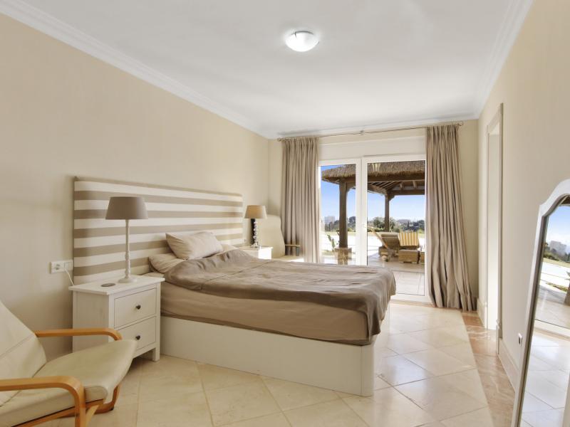 4 Bedroom Villa for sale in Estepona East Estepona , Estepona 