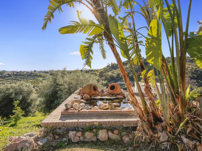 4 Bedroom Villa for sale in Estepona East Estepona , Estepona 