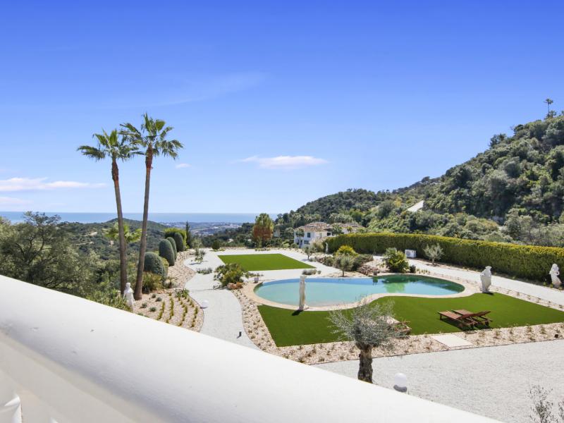 6 Bedroom Luxury Villa for Sale in La Zagaleta, Benahavís , La Zagaleta 